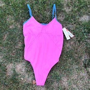 SM NWT PINK BODY SUIT